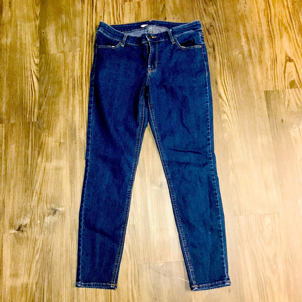 Old Navy Super Skinny Jeans - Size 6 Short